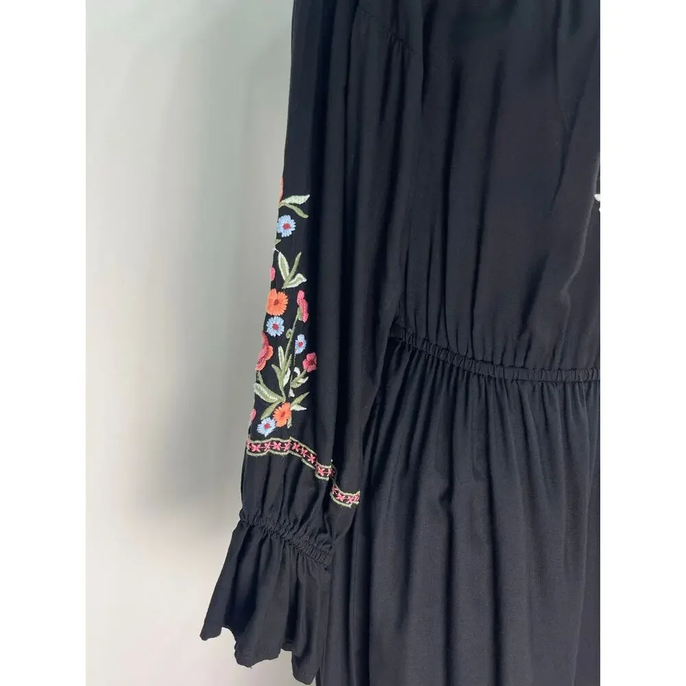 Hollister Size XS Black Floral Embroidered Long‑Sleeve Babydoll Dress - Picture 3 of 13
